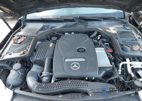 2015 Mercedes-Benz C 300 4Matic/Luxury 4Matic/Sport 4Matic из США, поврежденный, VIN 55SWF4KB0FU010423